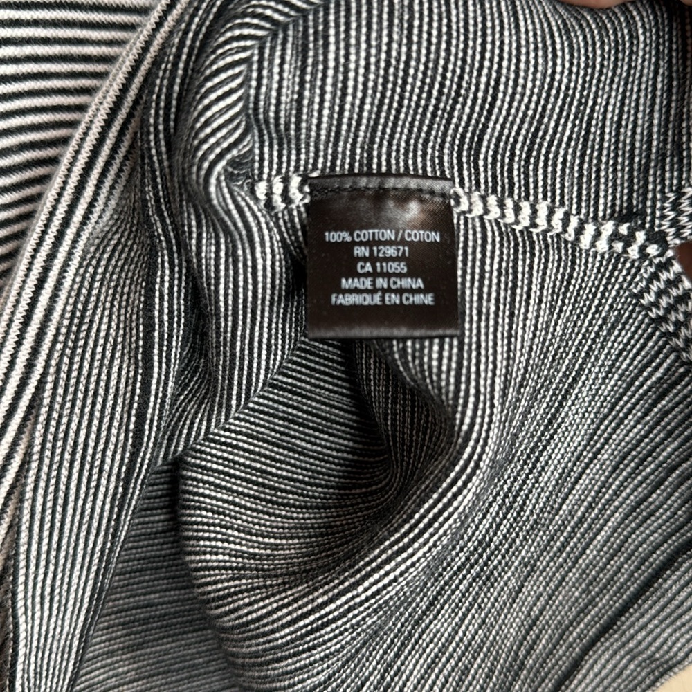 Skull Cashmere Black and White Ribbed Striped Signature Skull on Back of Shirt - Picture 4 of 5